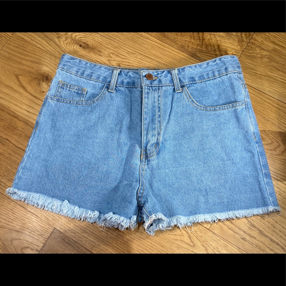 Forever 21 Short Shorts - high rise